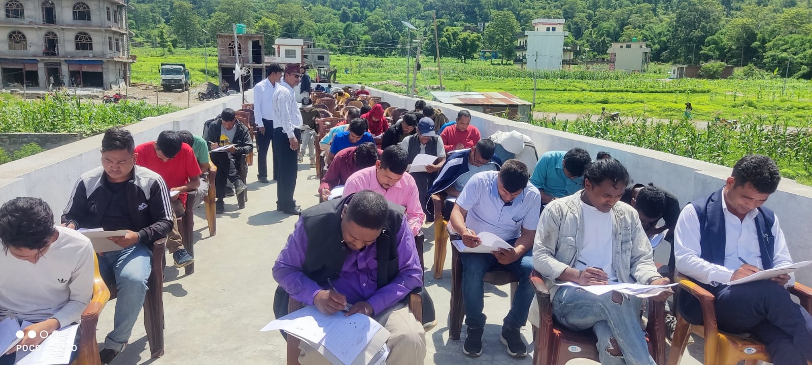 सवारी चालक अनुमति  पत्रको लिखित परिक्षा संचालनका केही तस्वीरह ।